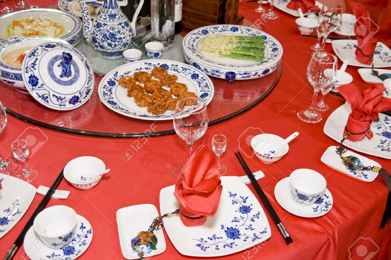 5155998-Banquet-table-setting-for-wedding-in-china-Stock-Photo.jpg